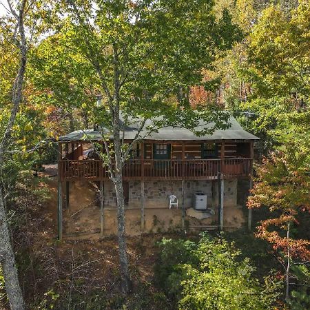 View! Cozy, Private, Fireplace, Hot Tub Log Cabin, Honeymoon! Sevierville Exterior foto